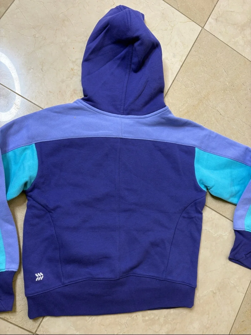⭐️ NWT- All in Motion Hoodie in Dark Purple & Teal Accent- small/ 6/6x - Picture 7 of 10
